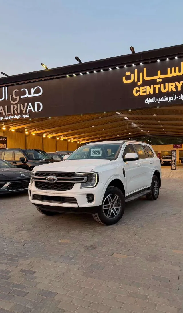 فورد · إيفرست STANDARD 2025 للبيع في الرياض