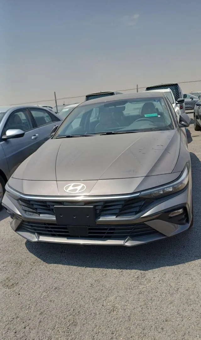 هيونداي · النترا 2000 للبيع في أبها — ممشى 1,500 كم