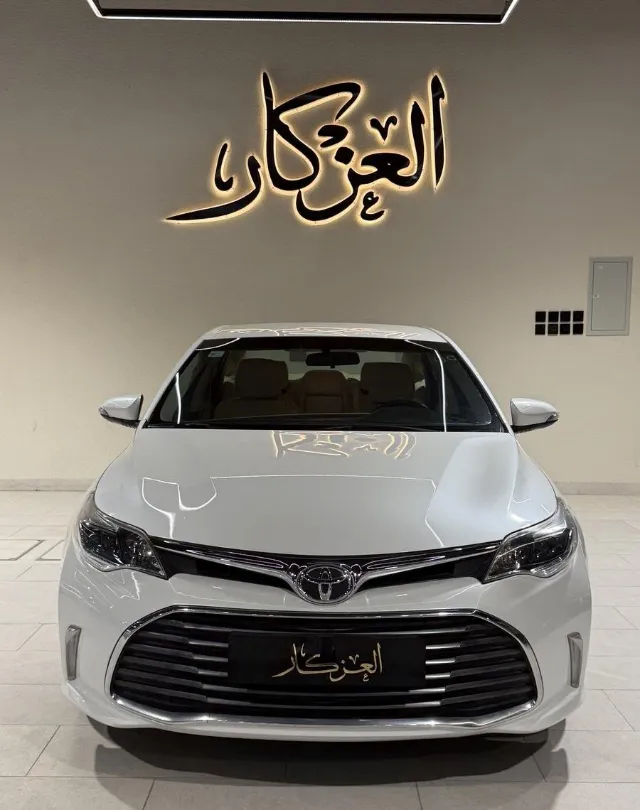 تويوتا · افالون 2017 للبيع في الرس — ممشى 260,000 كم