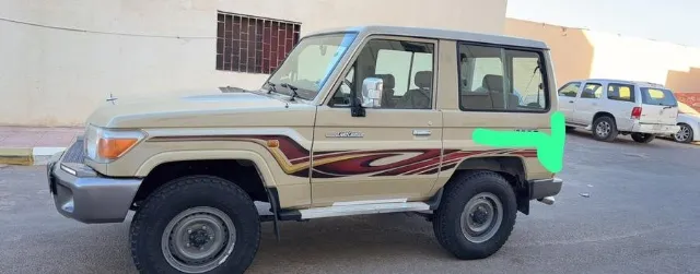 تويوتا لاندكروزر 70 2014 للبيع في تبوك — ممشى 309,000 كم