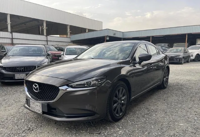مازدا 6 2023 للبيع في أبها — ممشى 86,000 كم