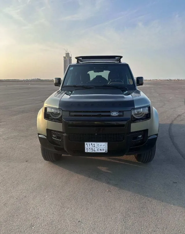 لاند روفر · ديفندر 2023 للبيع في الرياض — ممشى 23,000 كم