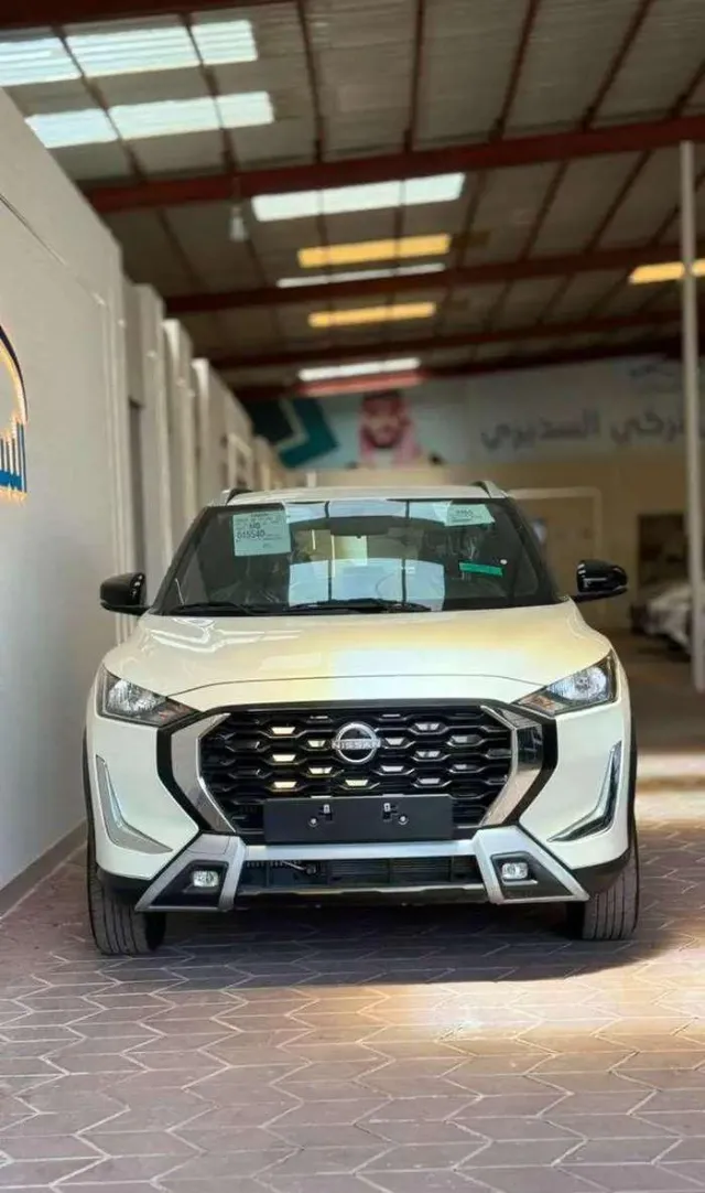نيسان · ماجنايت 2025 للبيع في حائل — ممشى 820 كم
