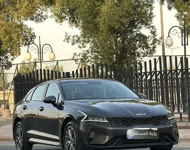كيا · كي 5 STANDARD 2023 للتنازل في الرياض — ممشى 95,000 كم