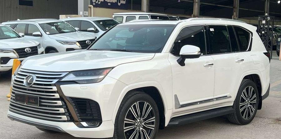 لكزس LX600 موديل 2024 - معرض خلف للسيارات