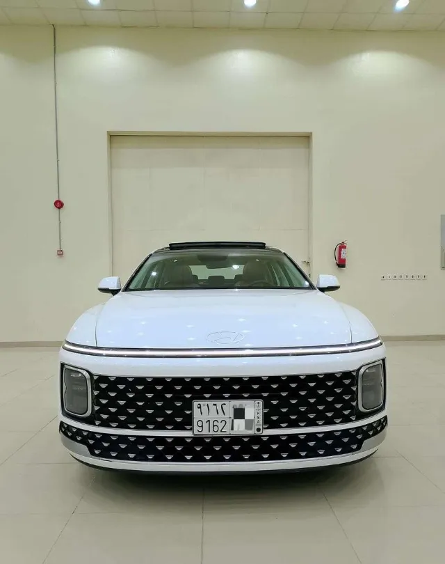 هيونداي · ازيرا 2024 للبيع في حفر الباطن — ممشى 90,000 كم