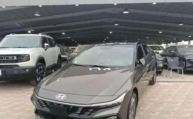 هيونداي · النترا STANDARD 2026 للبيع في جدة