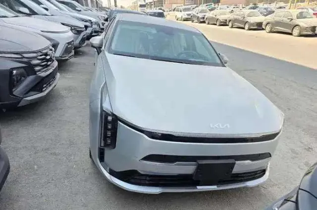 كيا · كي 8 STANDARD 2026 للبيع في الرياض