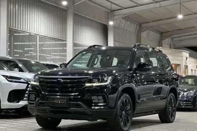 ام جي · ار اكس 8 2024 للبيع في الرياض