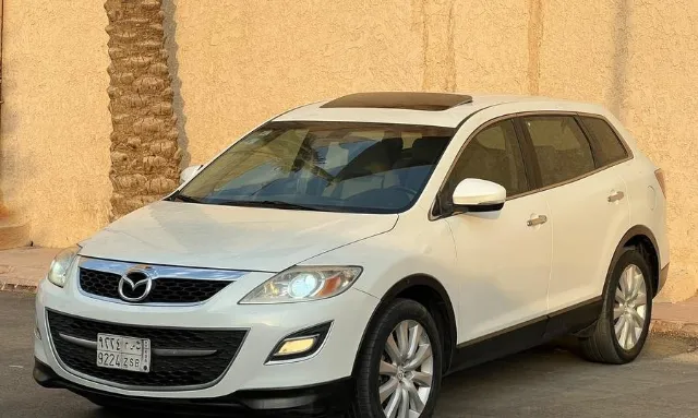 مازدا سي اكس 9 2011 للبيع في الرياض — ممشى 228,000 كم