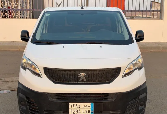 بيجو · اكسبيرت 2023 للبيع في جدة — ممشى 43,000 كم