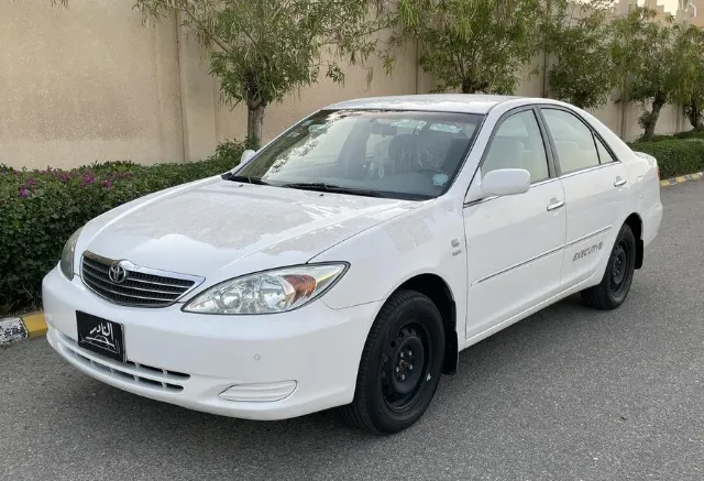 تويوتا · كامري 2004 للبيع في الطائف — ممشى 2,600 كم