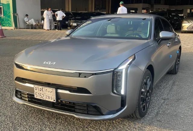 كيا كي 8 STANDARD 2025 للبيع في جدة — ممشى 8,000 كم