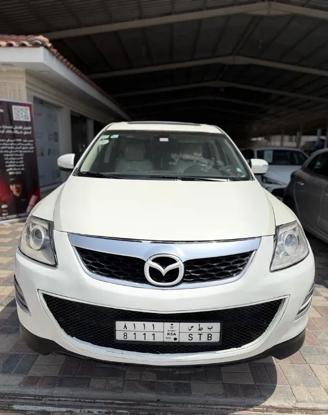 مازدا · سي اكس 9 2011 للبيع في الرياض — ممشى 550,000 كم