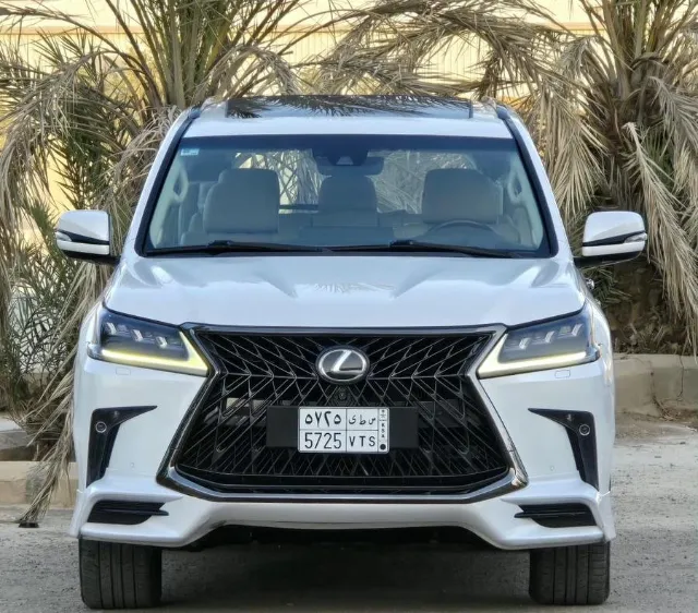 لكزس ال اكس 570 2019 للبيع في الرياض — ممشى 108,000 كم