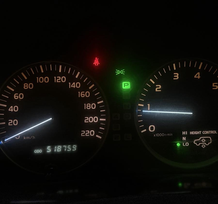 لكزس LX470 2005 (( بحالة ممتازة ))