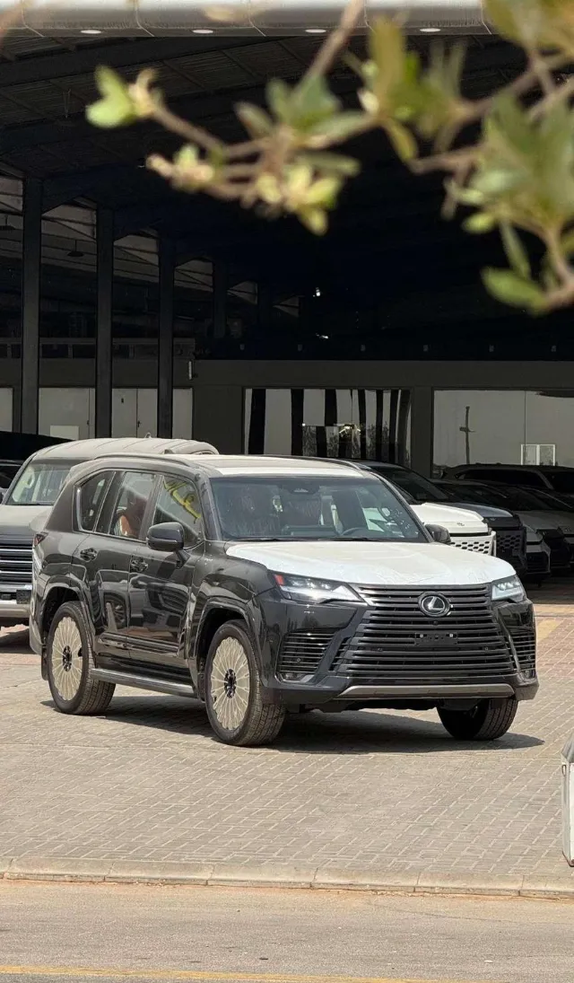 لكزس · ال اكس 600 2026 للبيع في الرياض — ممشى 0 كم