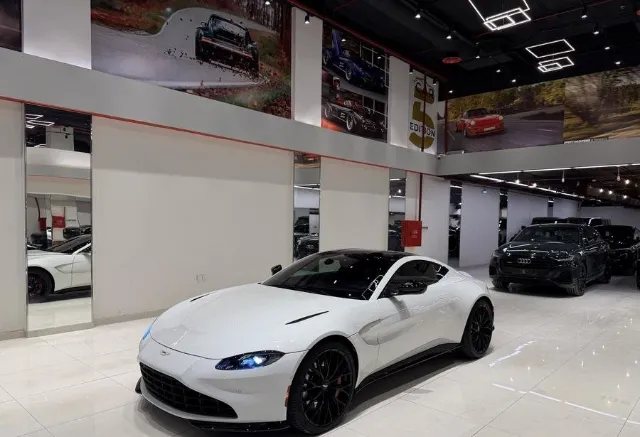 استون مارتن فانتاج 2022 للبيع في الرياض — ممشى 34,000 كم