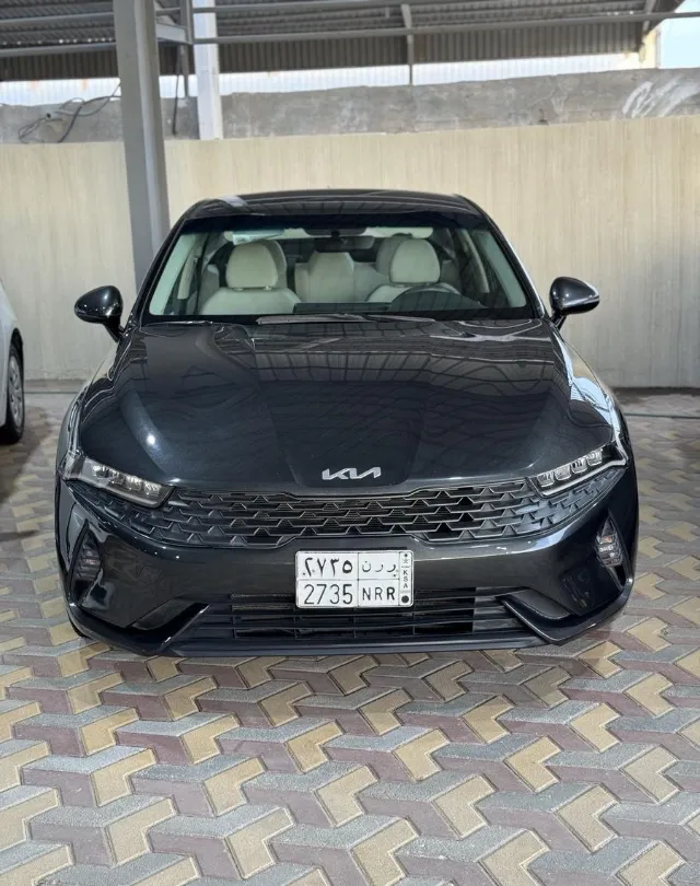كيا · كي 5 STANDARD 2023 للبيع في الدمام — ممشى 120,000 كم