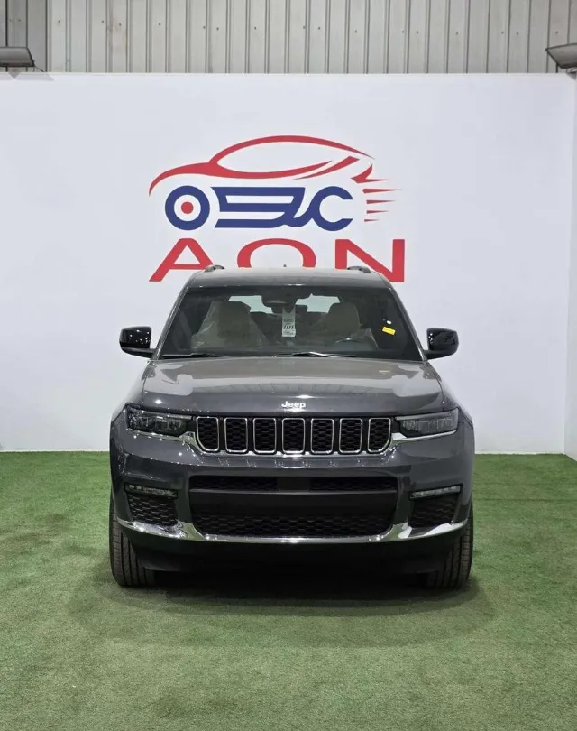 جيب · شيروكي STANDARD 2025 للبيع في الرياض — ممشى 1 كم