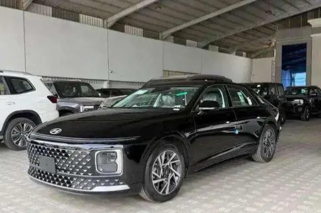 هيونداي · ازيرا 2026 للبيع في الرياض
