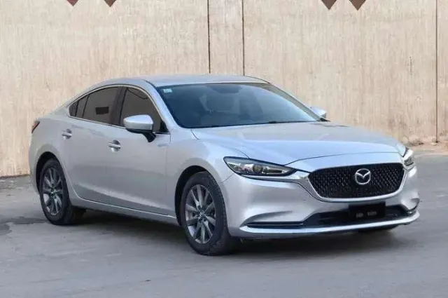 مازدا 6 STANDARD 2023 للبيع في الرياض — ممشى 17,000 كم
