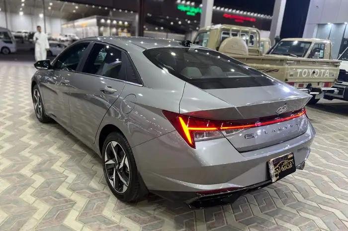 هيونداي النترا 2023 سعودي مكينة 2.0 ماشي 60 الف