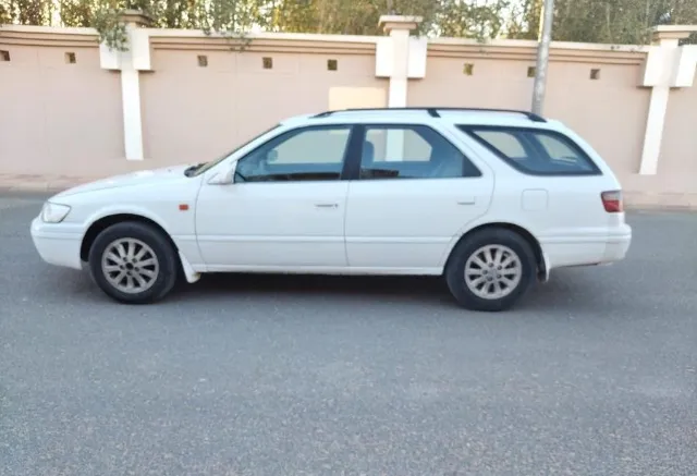 تويوتا · كامري 2001 للبيع في نجران — ممشى 823 كم
