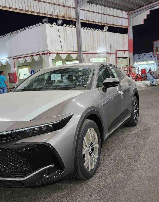 تويوتا · كراون 2025 للبيع في جدة — ممشى 0 كم