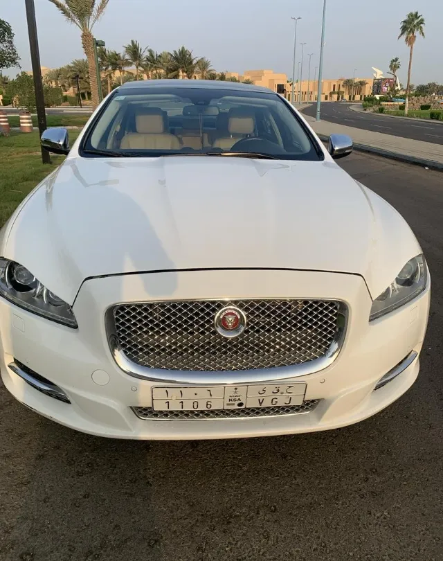 جاكوار اكس جي 2015 للبيع في جدة — ممشى 99,000 كم