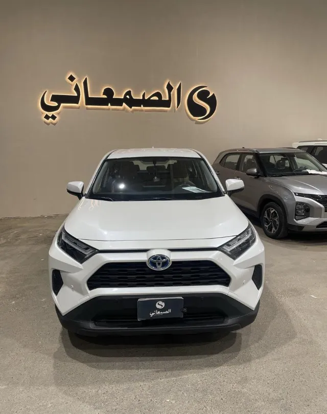 تويوتا · راف فور 2024 للبيع في بريدة — ممشى 127,000 كم