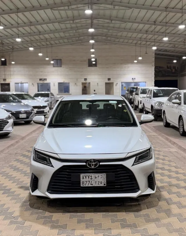 تويوتا · يارس STANDARD 2024 للبيع في حفر الباطن — ممشى 117,000 كم