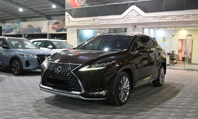 لكزس ار اكس 2021 للبيع في الرياض — ممشى 109,000 كم