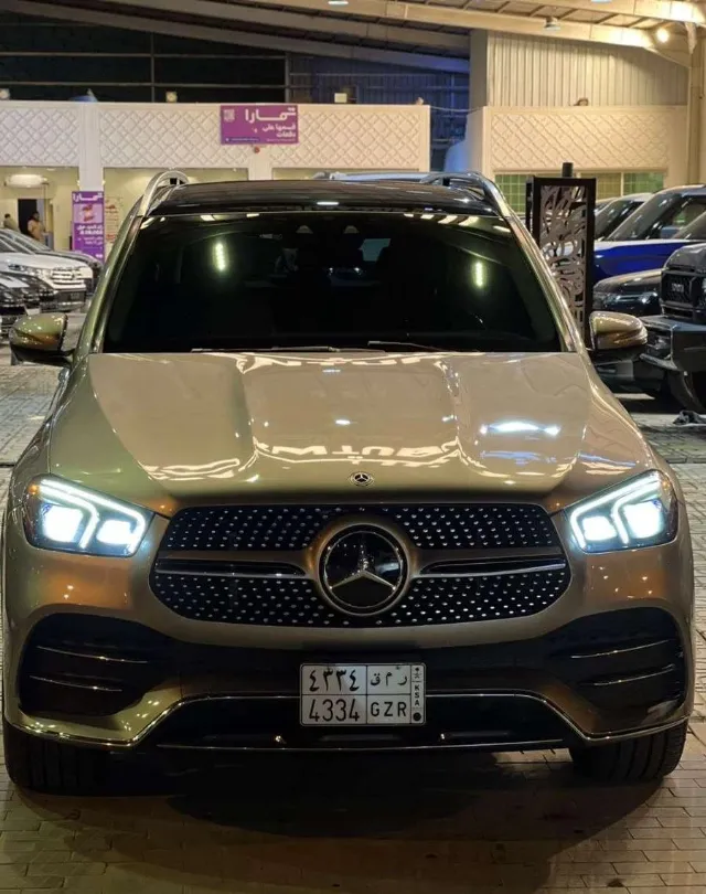 مرسيدس بنز جي ال اي 2021 للبيع في الرياض — ممشى 90,000 كم