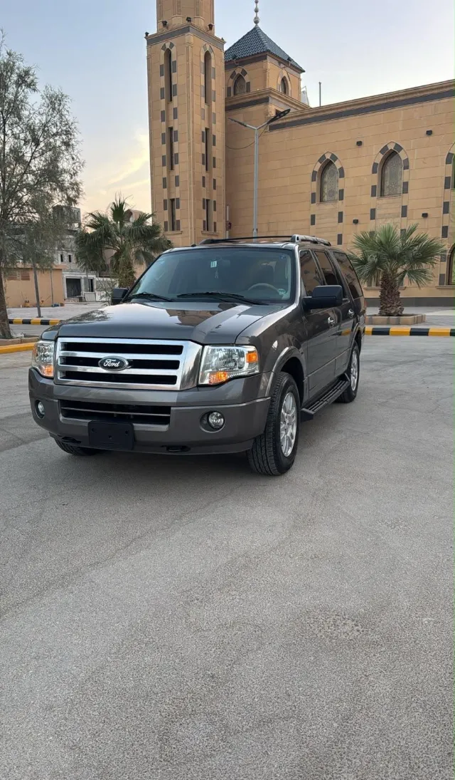 فورد اكسبديشن 2013 للتنازل في الرياض — ممشى 125,000 كم