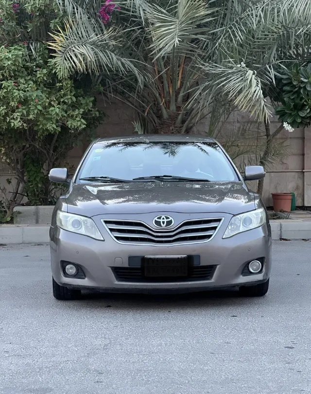 تويوتا كامري 2011 للبيع في القطيف — ممشى 235,000 كم