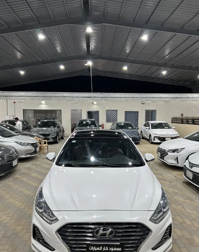 هيونداي سوناتا 2018 للبيع في الرياض — ممشى 284,000 كم