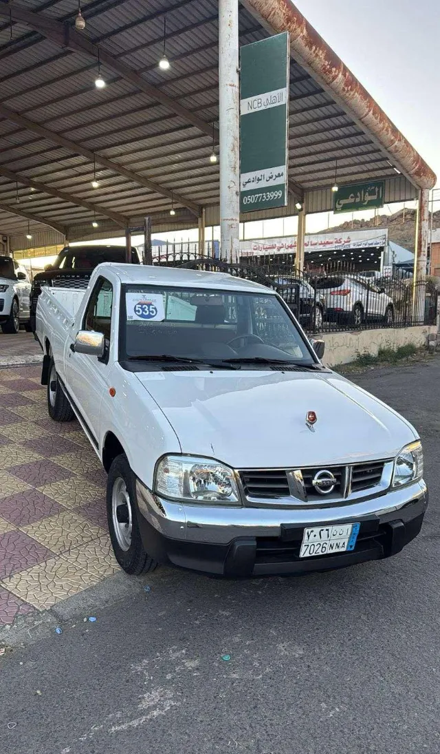 نيسان · ددسن 2013 للبيع في خميس مشيط — ممشى 77,000 كم