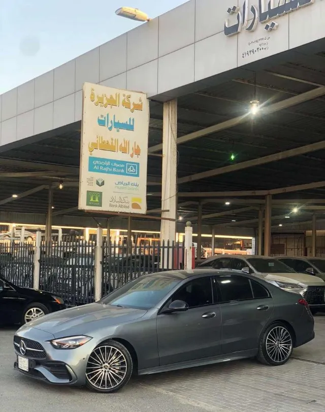 مرسيدس بنز سي كلاس 2024 للبيع في جدة — ممشى 25,000 كم