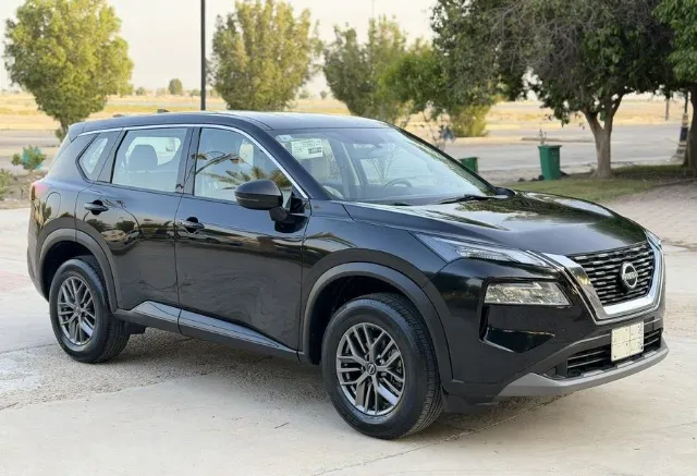 نيسان اكس تريل 2023 للبيع في الخبر