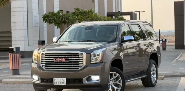 جمس يوكن 2015 للبيع في الرياض — ممشى 323,000 كم