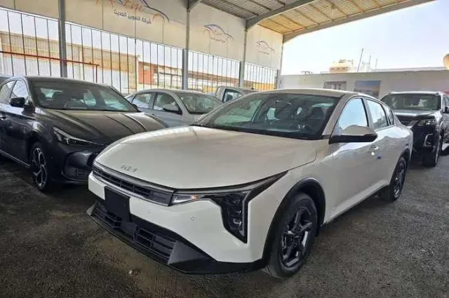 كيا · كي 4 STANDARD 2026 للبيع في الرياض