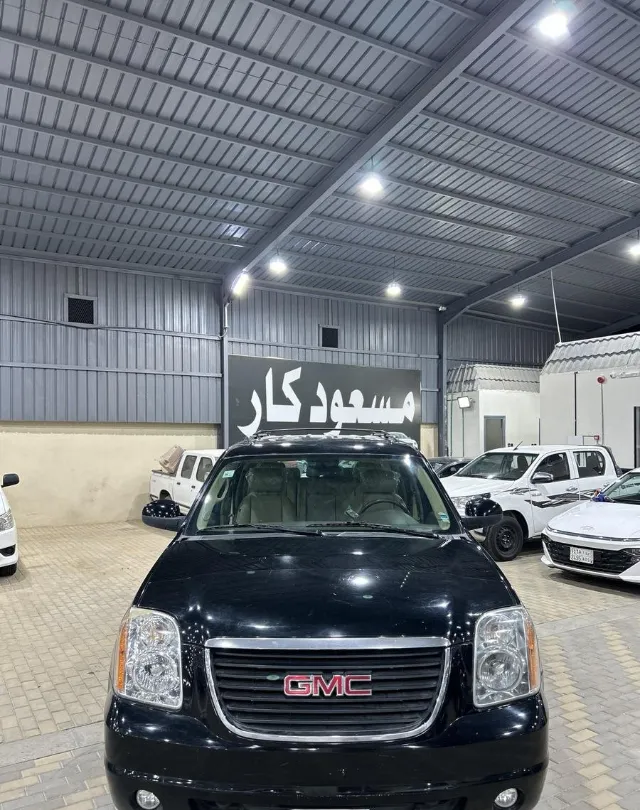 جمس · يوكن 2012 للبيع في الرياض — ممشى 165,000 كم