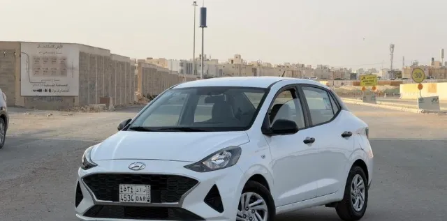 هيونداي جراند آي 10 2022 للبيع في الرياض — ممشى 72,000 كم