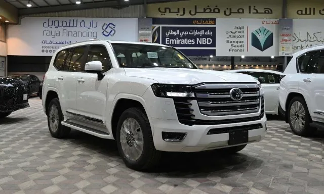 تويوتا لاندكروزر 2026 للتنازل في الدمام — ممشى 0 كم