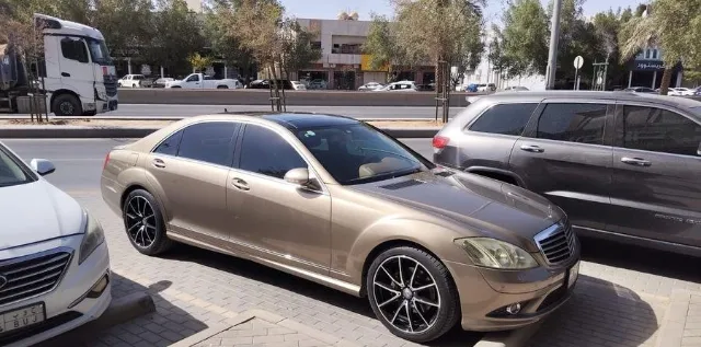 مرسيدس بنز · اس كلاس 2009 للبيع في الرياض — ممشى 410,000 كم