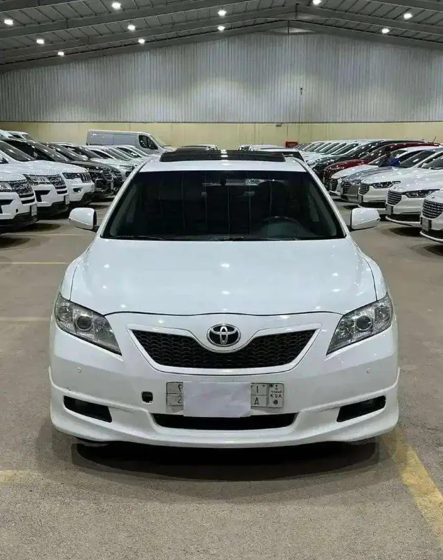 تويوتا · كامري 2008 للبيع في الرياض — ممشى 485,000 كم