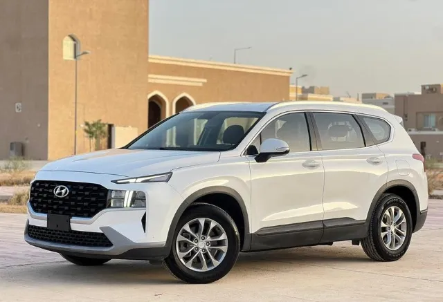 هيونداي · سنتافي 2023 للبيع في الرياض — ممشى 75,000 كم
