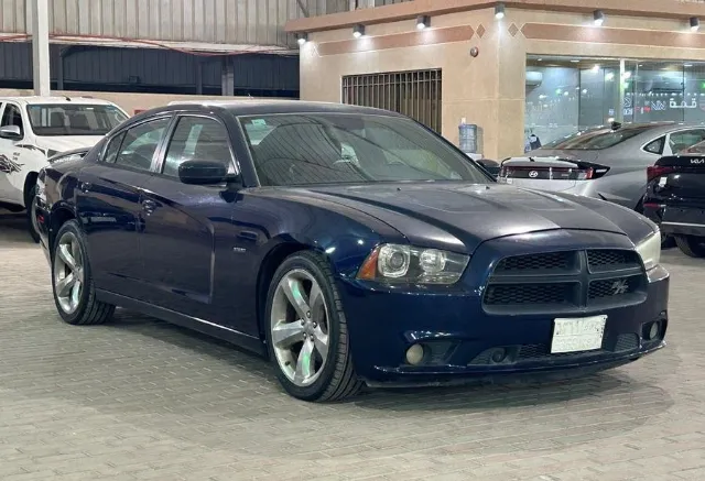 دودج تشارجر 2014 للبيع في الدمام — ممشى 360,000 كم