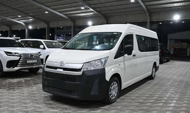 تويوتا هايس 2022 للبيع في الرياض — ممشى 225,000 كم
